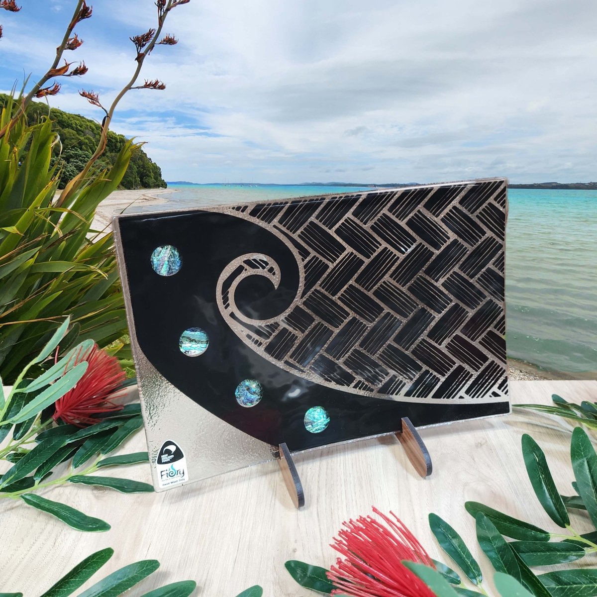 Plate Koru NZ Made Glass Paua Platter/Plate Koru Kete - Blk w/stand w/stand – Form ...